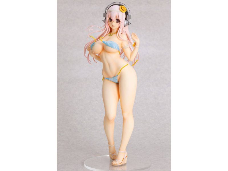 Photo by Tomato Republic Chile on May 26, 2025. An anime-style image of 1 Figura Super Sonico Summer Vacation Orchid Seed escala 1/4,5 4582292603580